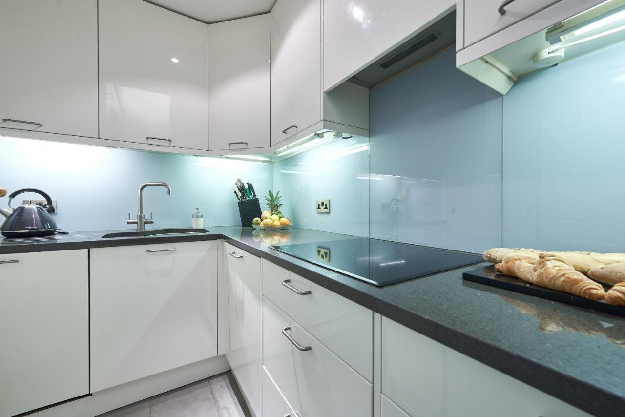 Вилла London Luxury Townhouse Kensington Экстерьер фото